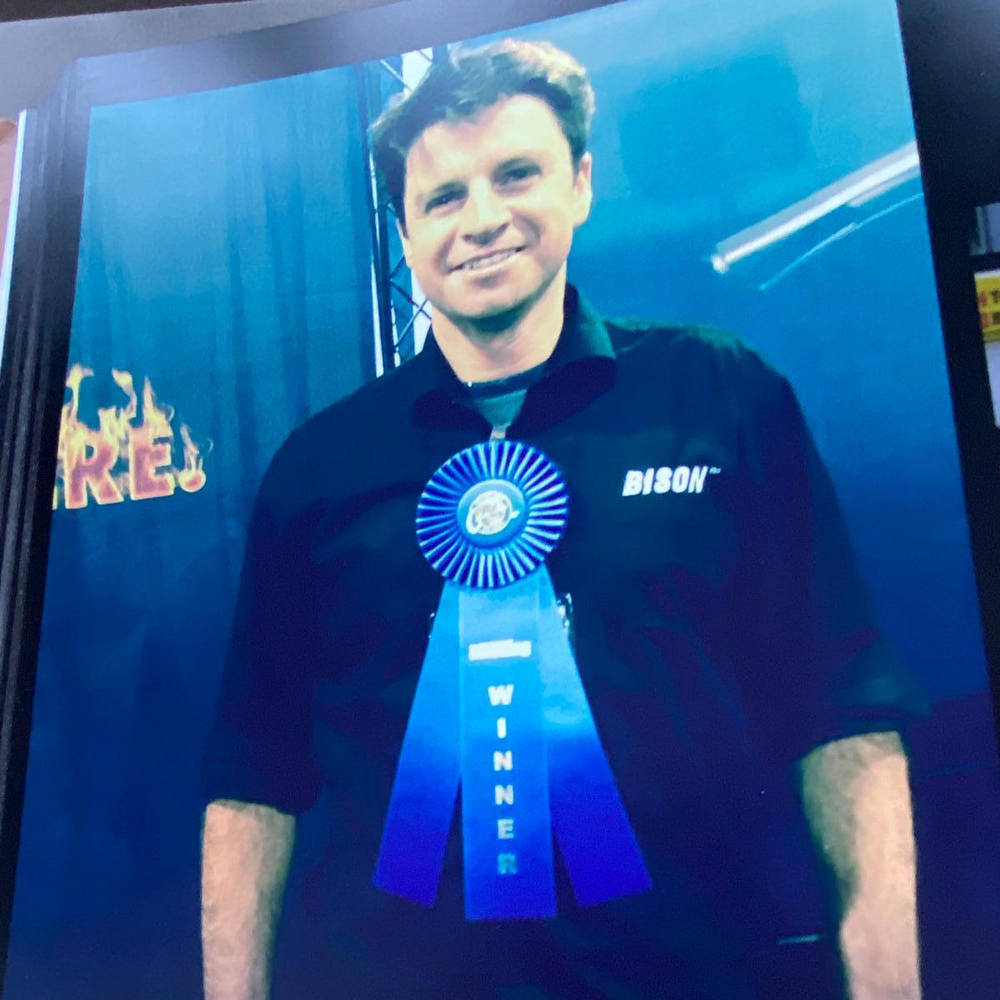 StJohn receiving the Retailer Choice Award for the Bison Airlighter